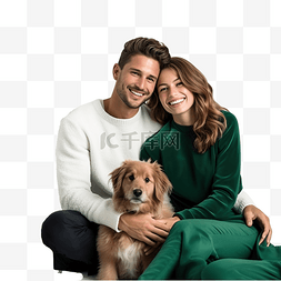 情侣和宠物图片_快乐的年轻现代夫妇坐在家里的沙