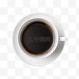 白咖啡杯中的黑咖啡