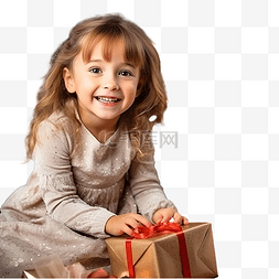 微笑的小女孩坐在圣诞树下，装饰