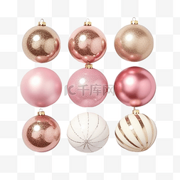 白色表面上美丽的圣诞球粉色和金