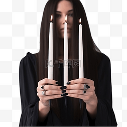 女身材图片_长指甲的女手拿着燃烧的蜡烛