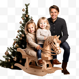 一个小孩坐在她父母旁边圣诞树附