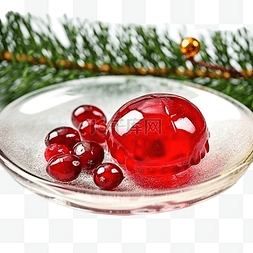 石榴石红色图片_圣诞树上的老式盘子里去皮多汁的
