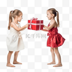 两个小女孩争夺装有圣诞礼物的盒