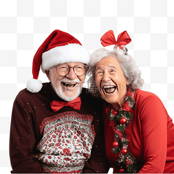 有趣的老夫妇在枞树附近庆祝圣诞