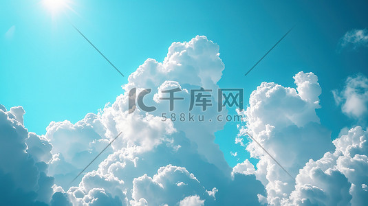 明亮的天空插画图片_明亮的蓝天中的白云插画设计