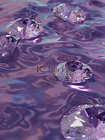 闪亮的钻石漂浮在淡紫色的水上原创插画