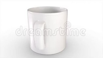 白色背景的白色咖啡杯