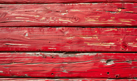 涂成红色的木板的特写