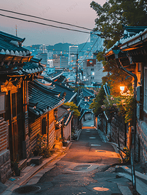 傍晚时分的首尔胡同风景