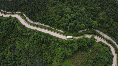人文景观实拍视频素材盘山公路祖国山路4K航拍实拍视频素材