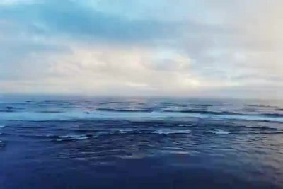 大海波涛汹涌海浪空镜实拍素材