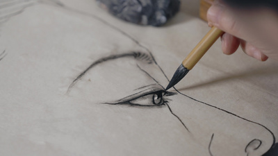 白光墨影实拍视频素材艺术家画家作画工笔画绘画技法水墨泼墨画笔