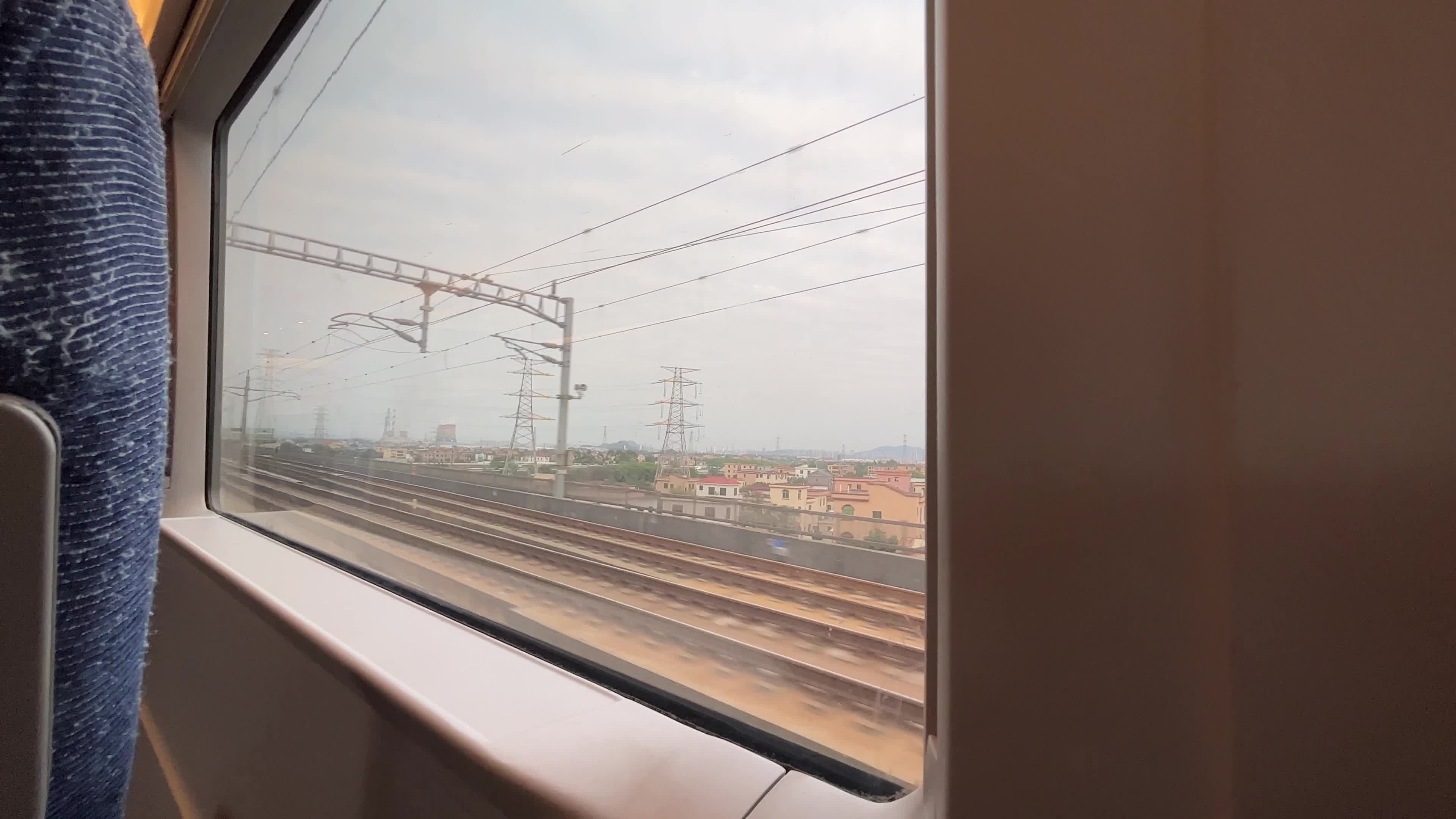 4k高铁车厢回家路上窗边空镜