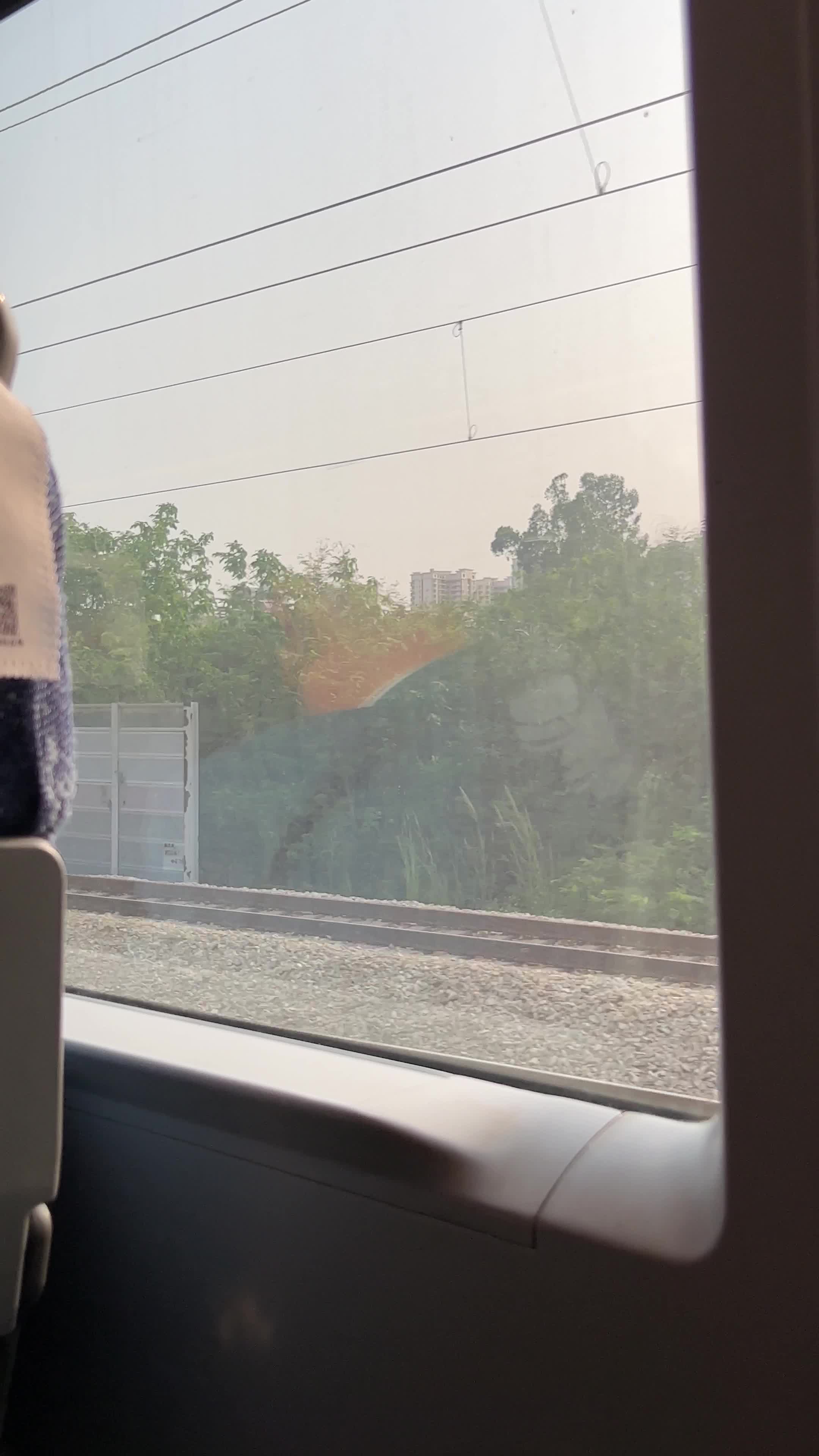 4k高铁车厢回家路上窗边空镜视频特效素材