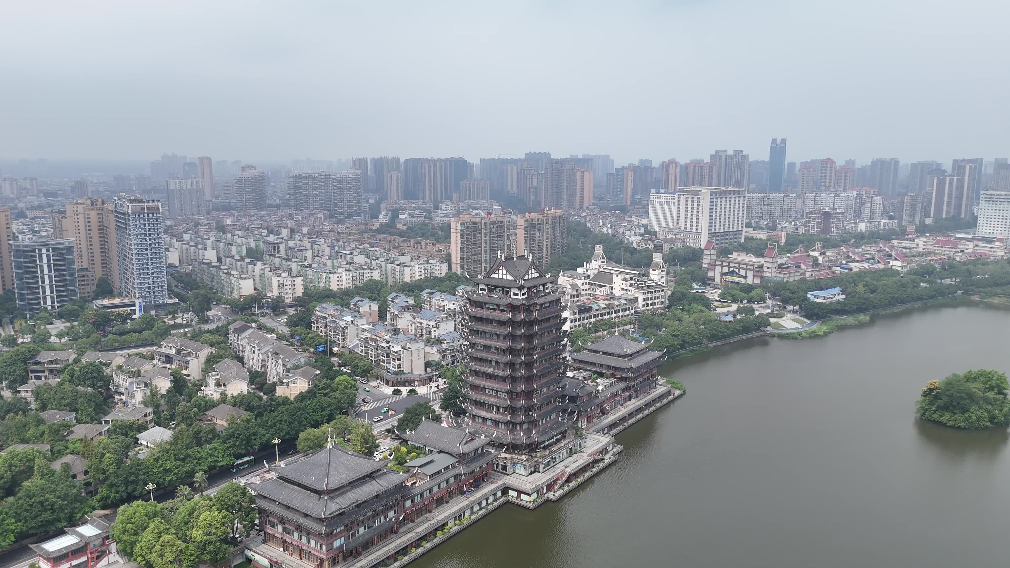 眉山城市暴雨来临乌云密布航拍 视频特效素材-千库网