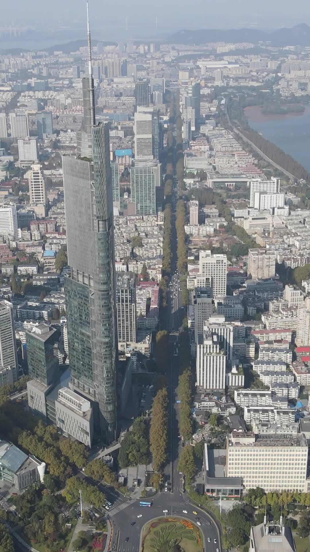 竖版航拍南京第一高楼紫峰大厦地标建筑视频特效素材