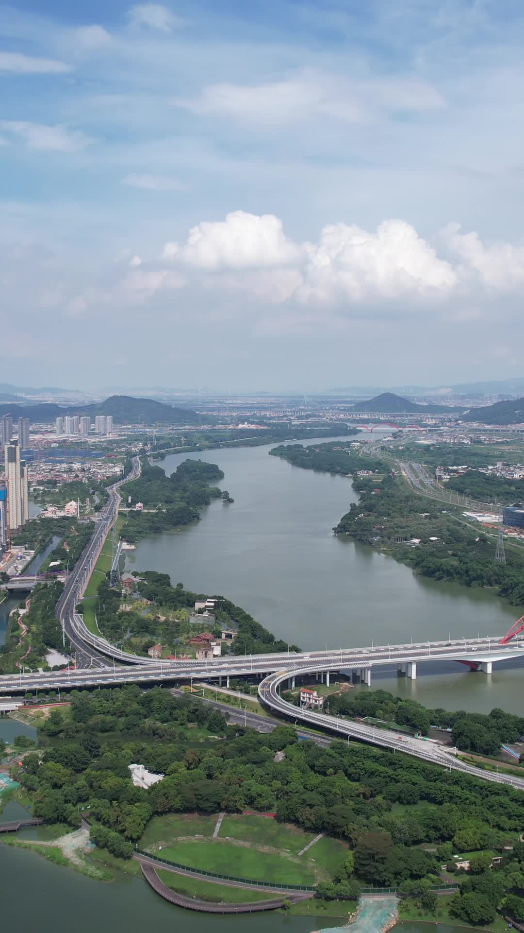 竖版航拍福建漳州九龙江大桥视频特效素材