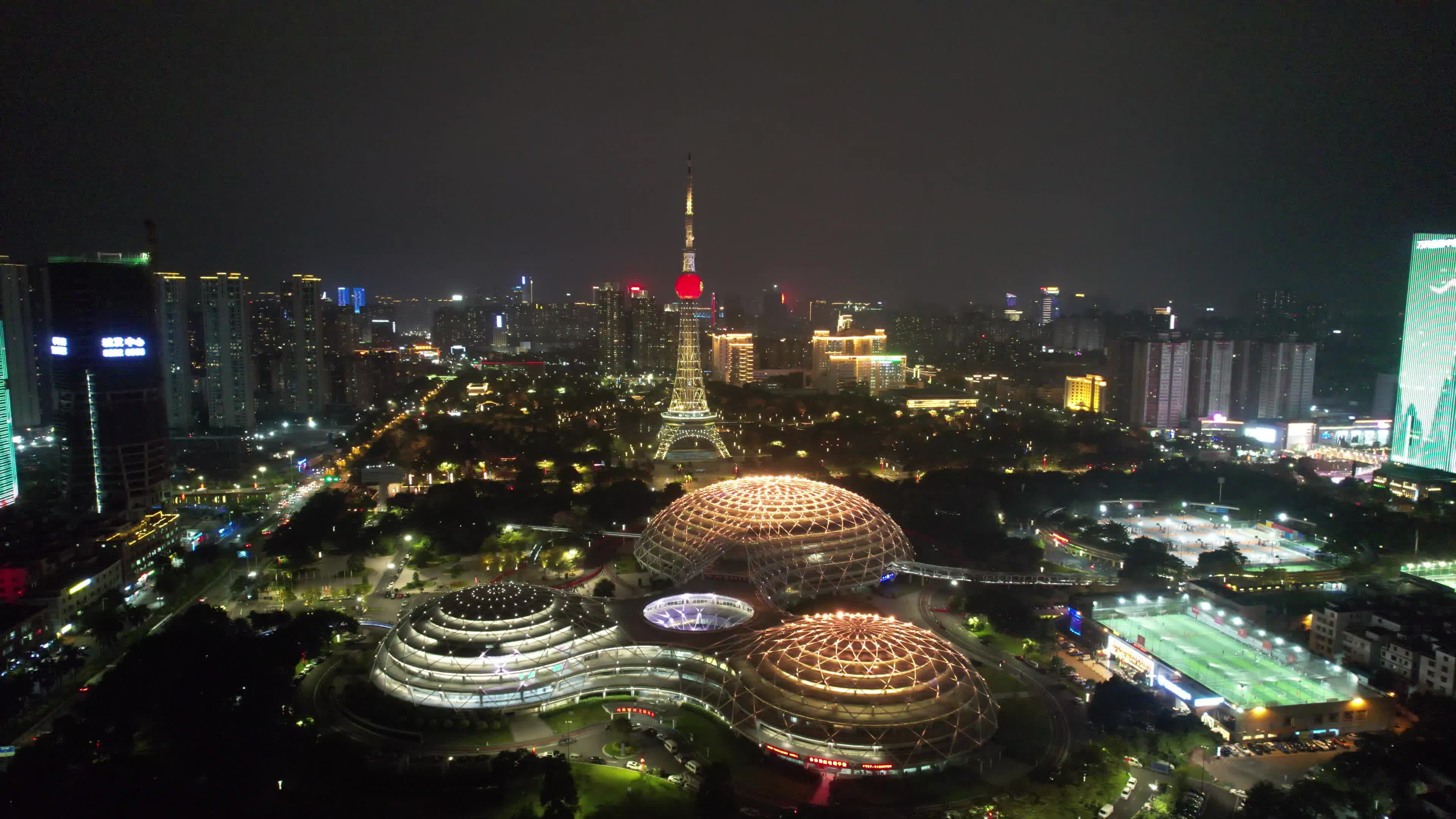 广东佛山岭南明珠体育馆佛山电视塔夜景航拍