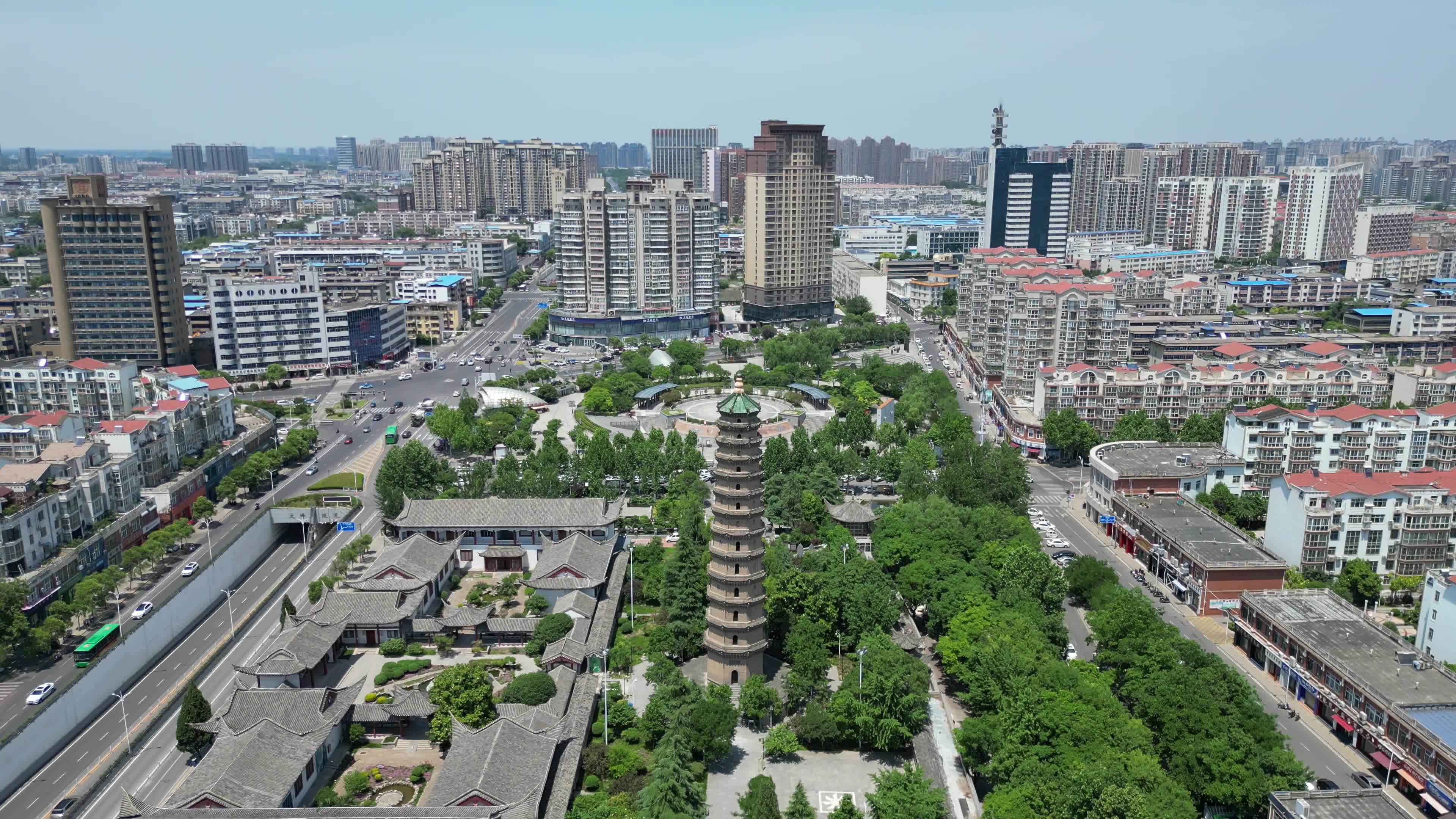 航拍许昌文峰塔