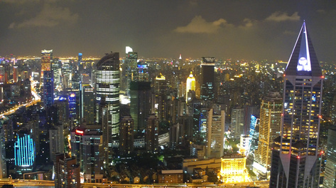 4K上海城市陆家嘴东方明珠夜景航拍