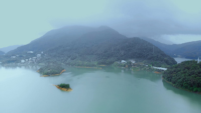 4K超高清航拍朦胧群山碧水