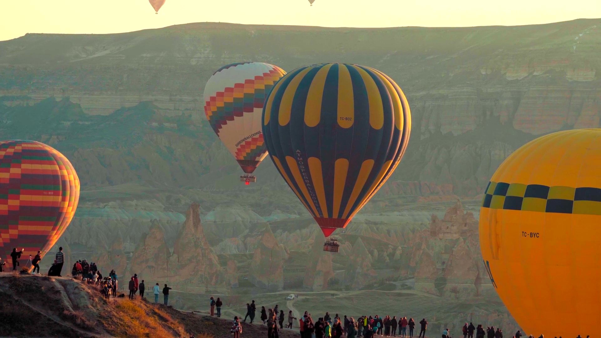 【高清图】土耳其坐热气球鸟览卡帕多奇亚山谷-中关村在线摄影论坛