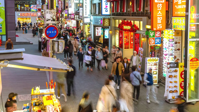 1080P韩国旅游特色街道人流延时实拍