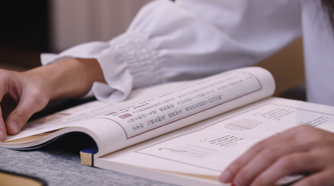 4k实拍高考写作业考研四六级英语做试卷特写动作