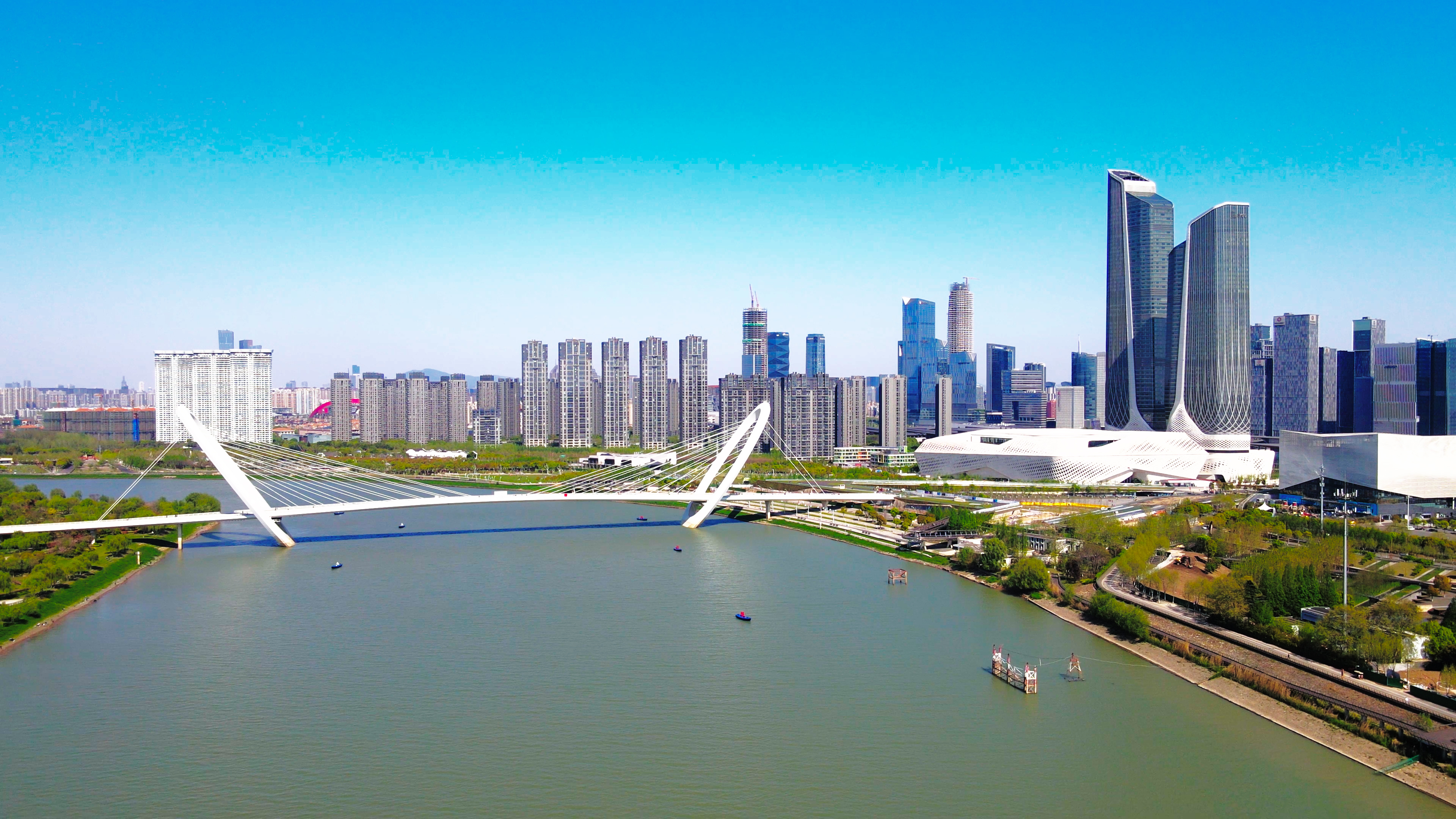4k航拍南京地标双子楼南京眼视频