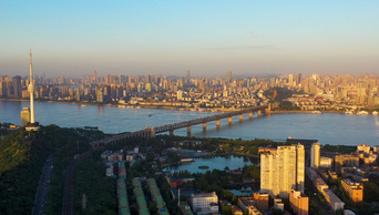 4K武汉城市地标长江大桥航拍实拍视频