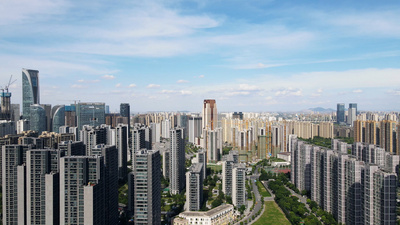 杭州实拍视频素材4K航拍晴天杭州城市天际线城市建设楼盘房屋实拍