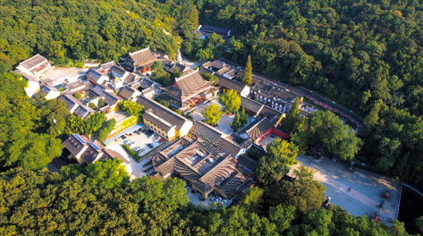 4k航拍江苏省南京市4a景区栖霞山栖霞寺