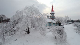 4k冰封雪地湖心岛屿雾凇哈尔滨冬天风景