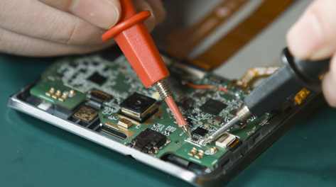 4k实拍手机电子产品主板维修特写