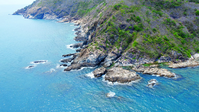 5.4K大气航拍海南岛三亚东海礁石海水