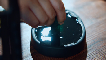 古风古代文人磨墨研墨实拍视频1080