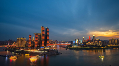 8K重庆来福士日落黄昏夕阳嘉陵江夜景延时视频