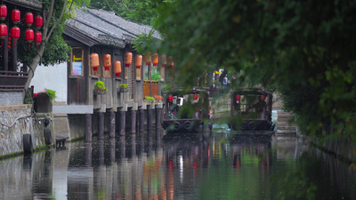 4K实拍江南水乡古镇旅游乘坐游船观光视频素材