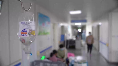 实拍视频素材医院看病输液肺炎流感实拍素材