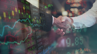 金融股票投资理财股市数据证券交握手合作实拍视频素材