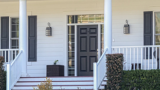 寻找房屋出售房地产招牌和房屋