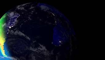 从太空环路俯瞰地球南侧非洲南美洲澳大利亚南极日夜交替变化可以看到一层云彩阿尔法·香奈儿在视频片段的结尾