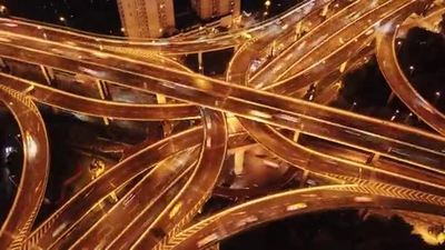 4k航拍上海夜间公路交通延时摄影车流量