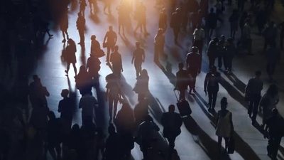 都市上下班的人群光影