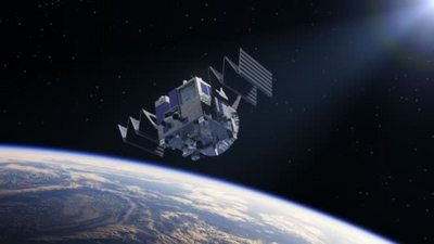 卫星部署在太阳的光线的太阳能电池板